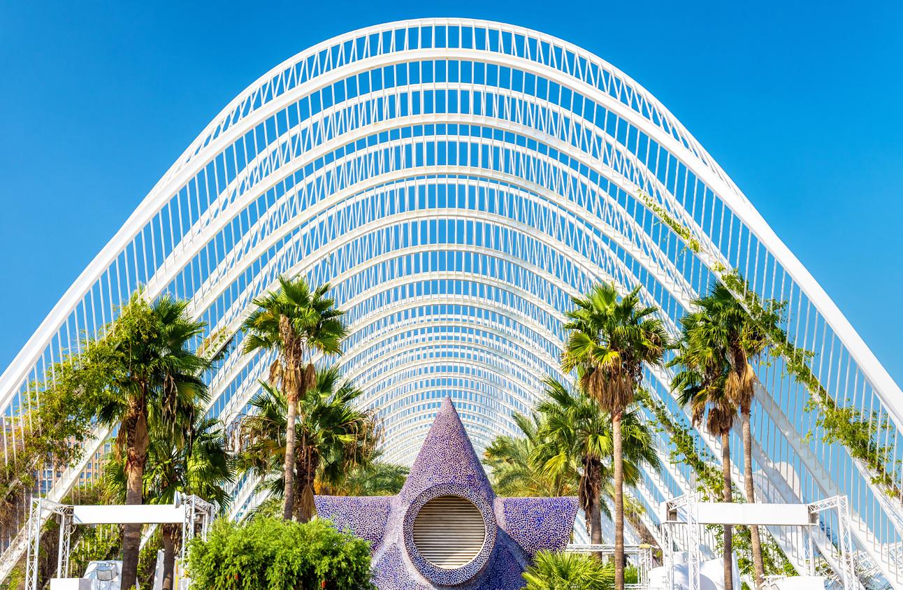 Decision Engineering Analysis Lab Member Steve Chan in Valencia at The Seventh International Conference on Cyber-Technologies and Cyber-Systems (CYBER 2022)